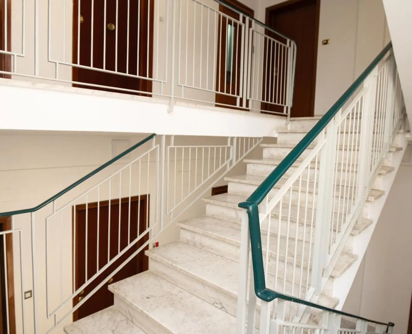 Apartamento Domus Appio Latino - Parco Appia Antica Roma 0*,  Italia